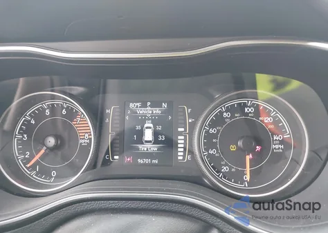 2019 Jeep Cherokee Altitude 4X4 from USA, damaged, VIN 1C4PJMLX8KD484071